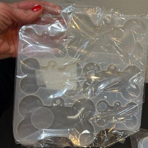 New Clear Silicone Molds with Bone & Paw Shapes, Guitar Picks (1 each)